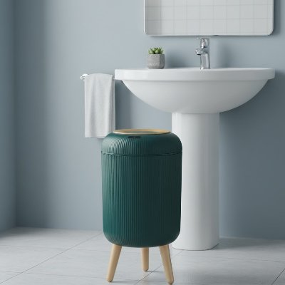Poubelle salle de bain